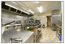 Local/office for sale NERIS LES BAINS (03)