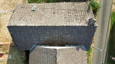 Authentic stone house, 180 m² - Investors or renovation enthusiasts - LIGNEROLLES (36)