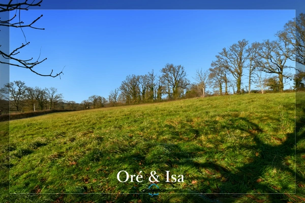 Maison à vendre 168 m² St Maur 5 pièces  (18) + dépendances + grand terrain + deuxième logement