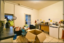 Investment property for sale in Huriel (03): 2 apartments + barn