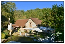 Propriéte à vendre 3 pièces NERIS LES BAINS (03) Grande maison isolée