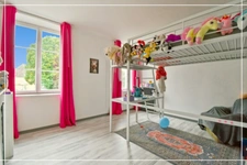 2 houses + independent apartment + 200 m² barn – Ideal for a family or lifestyle project – Energy Performance Certificate B (rare)