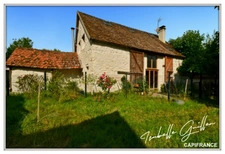 Propriéte à vendre : 2 maisons et 4.5 hectares TOUCHAY (18)