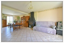 Dpt Cher (18), à vendre CHATEAUMEILLANT maison P5 de 135,2 m² - Terrain de 2 933 m² - Plain pied