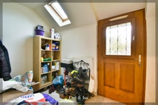 Investment property for sale in Huriel (03): 2 apartments + barn