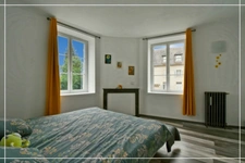 PROPERTY COMPLEX – 3 APARTMENTS + BARN – STRONG RENTAL POTENTIAL – EPC B 📍 Located in the town of Châteaumeillant (Cher), in the heart of a quiet village with amenities.