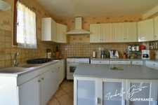 Dpt Cher (18), à vendre CHATEAUMEILLANT maison P5 de 135,2 m² - Terrain de 2 933 m² - Plain pied