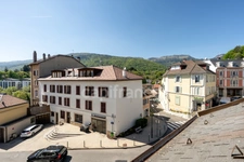 House for sale, 4 rooms, GEX (01) - 97m2 (floor area) with small balcony and cellar (14m2)