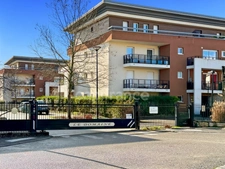 Apartment for sale, 2 rooms, PREVESSIN MOENS (01) - T2 - 44m2 with balcony, motorized garage and private parking