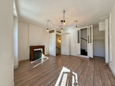 Maison à vendre 4 pièces GEX (01) - 97m2 (au sol) avec balconnet et cave (14m2)