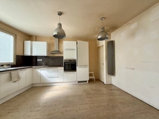 Maison à vendre 4 pièces GEX (01) - 97m2 (au sol) avec balconnet et cave (14m2)