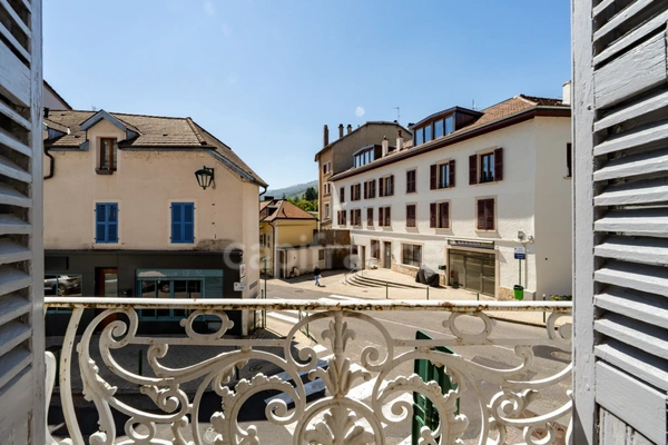 Maison à vendre 4 pièces GEX (01) - 97m2 (au sol) avec balconnet et cave (14m2)