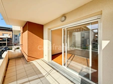 Apartment for sale, 2 rooms, PREVESSIN MOENS (01) - T2 - 44m2 with balcony, motorized garage and private parking