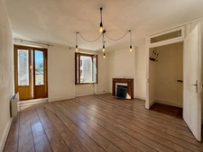 Maison à vendre 4 pièces GEX (01) - 97m2 (au sol) avec balconnet et cave (14m2)