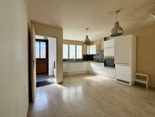 Maison à vendre 4 pièces GEX (01) - 97m2 (au sol) avec balconnet et cave (14m2)