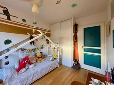 3-room apartment for sale in Thoiry (01) - 75m2 with private gardens, terrace and garage