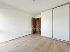Appartement à vendre 5 pièces DIVONNE LES BAINS (01) - 108m2 - terrasse, jardin clos, cave, 1 garage fermé.