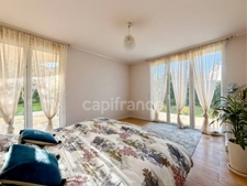 Appartement à vendre 3 pièces DIVONNE LES BAINS (01) - 91m2 - jardin (350m2), cave (10m2), garage (21m2)