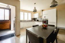 House for sale, 4 rooms, GEX (01) - 97m2 (floor area) with small balcony and cellar (14m2)