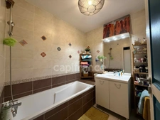 3-room apartment for sale in Thoiry (01) - 75m2 with private gardens, terrace and garage