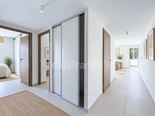 Apartment for sale 5 rooms DIVONNE LES BAINS (01) - 135m2, terrace (83m2), cellar, 2 closed garages.