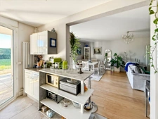 Appartement à vendre 3 pièces DIVONNE LES BAINS (01) - 91m2 - terrasses, jardin, cave et garage