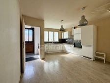 Maison à vendre 4 pièces GEX (01) - 97m2 (au sol) avec balconnet et cave (14m2)