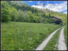 Terrain constructible à CHAMPCELLA (05)