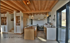 Puy-Saint-Eusèbe ✨ Rare à la vente, chalet d’architecte ouvert sur lac et montagnes
