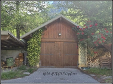 À L’Argentière-la-Bessée, maison de caractère sur plus de 2 500 m² de terrain, volumes, annexes et vraie présence.