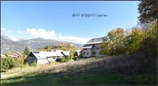 Terrain constructible à CHAMPCELLA (05)