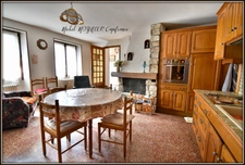 Appartement de 97 m² dans une maison de 600 m² de potentiel énorme, (05), à LA ROCHE DE RAME   