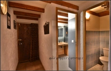 Chalet à Puy-Saint-Vincent 1400 – À 100 m des pistes, 10 à 12 couchages, terrain et vue dégagée.