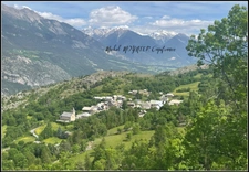 Terrain constructible à CHAMPCELLA (05)