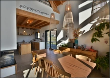 Puy-Saint-Eusèbe ✨ Rare à la vente, chalet d’architecte ouvert sur lac et montagnes