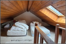Chalet à Puy-Saint-Vincent 1400 – À 100 m des pistes, 10 à 12 couchages, terrain et vue dégagée.