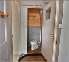L’Argentière-la-Bessée centre : maison 5 pièces avec cave, combles et jardinet