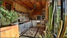 Aux Seyes, commune de Champcella, grande maison de montagne rénovée pour résidence principale, gîte ou chambres d’hôtes