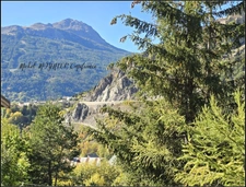 Briançon Fontenil, terrain à bâtir de 898 m² avec accès et étude de sol G1