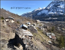 Ferme à rénover sur les hauteurs de l'Argentière La Bessée