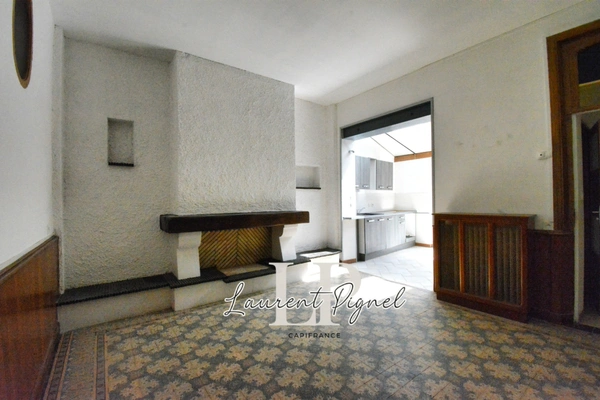 ABBEVILLE – Maison abbevilloise – 3 chambres – 129 000 € HAI