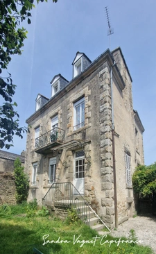 Appartement 4 pièces divisable en 2 studios Hyper centre PONTIVY (56)