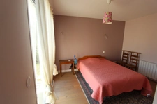 Maison à vendre 5 pièces de 106 m² à SAINTE MARIE SUR OUCHE (21), terrain de 2213 m² arboré.