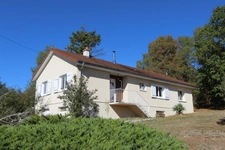 Maison à vendre 5 pièces de 106 m² à SAINTE MARIE SUR OUCHE (21), terrain de 2213 m² arboré.