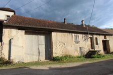Maison à vendre P5 de 129,60 m² + 2 granges à rénover SAINT VICTOR SUR OUCHE (21)