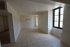 Dpt Côte d'Or (21), à vendre GISSEY SUR OUCHE maison de village P5 de 136 m², terrasse de 28 m². 