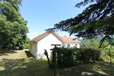 Maison à vendre 5 pièces de 106 m² à SAINTE MARIE SUR OUCHE (21), terrain de 2213 m² arboré.