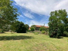 LE VAL LARREY (21390). Maison en Pierre P6 de 178 m² à vendre + dépendances, terrain de 5155m².