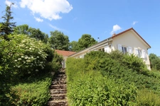 Maison à vendre 5 pièces de 106 m² à SAINTE MARIE SUR OUCHE (21), terrain de 2213 m² arboré.