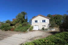 Maison à vendre 5 pièces de 106 m² à SAINTE MARIE SUR OUCHE (21), terrain de 2213 m² arboré.